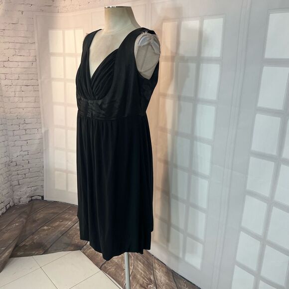 Torrid Black Bubble Hem Cocktail Dress Size 0X - Picture 3 of 10